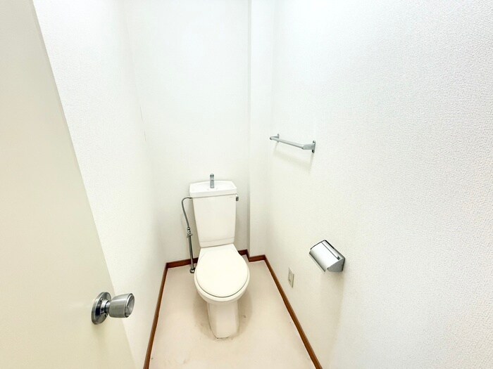 物件内観写真15　(トイレ)