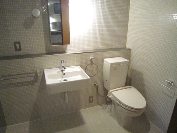 物件内観写真7　(トイレ)