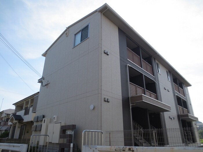 物件外観写真2　(外観写真)