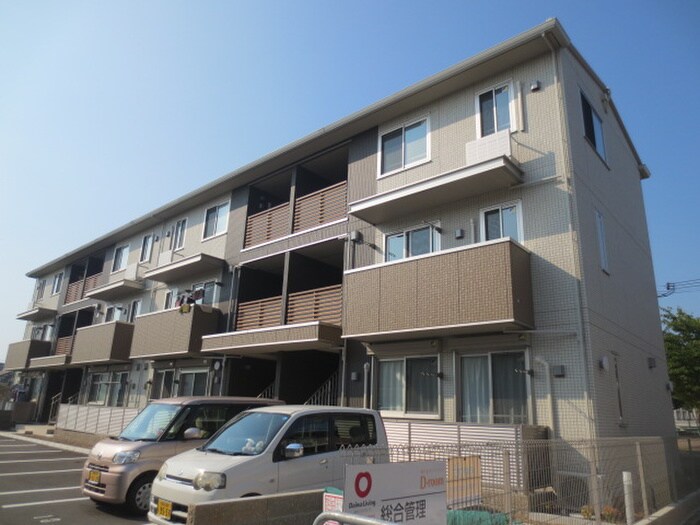 物件外観写真4　(駐車場)