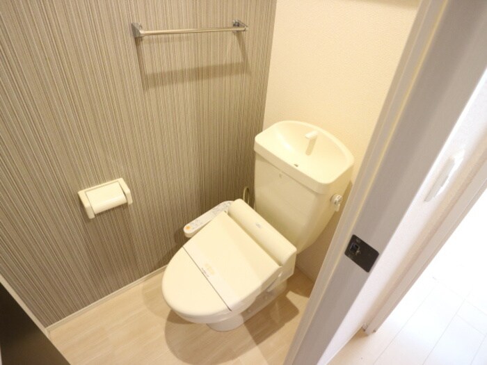 物件内観写真11　(トイレ)