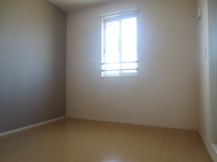 物件内観写真12　(居室)