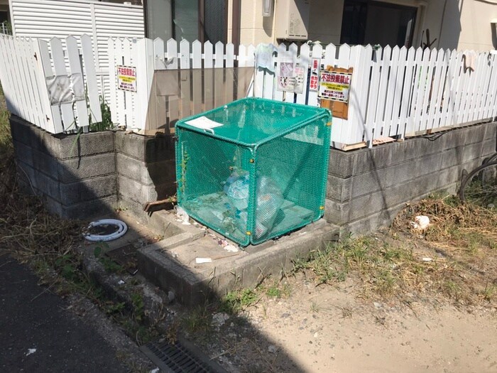 物件外観写真6　(建物設備)