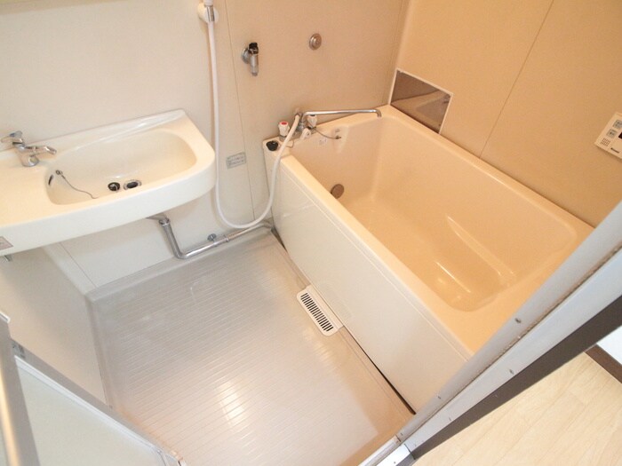 物件内観写真12　(バス／シャワールーム等)