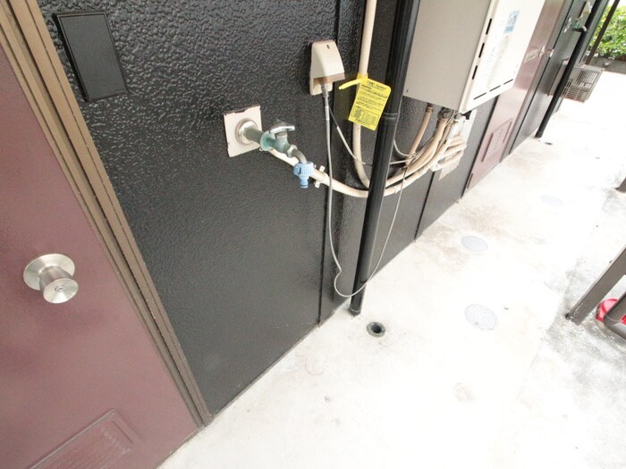 物件内観写真15　(洗濯機置場)