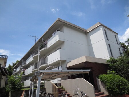 岡崎グランドハイツ外観写真