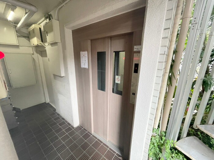 物件外観写真6　(建物設備)