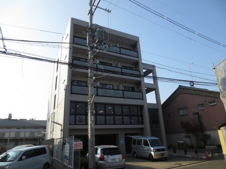 ペルベ－ネタカラ外観写真