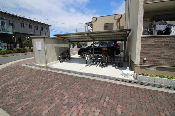 駐輪場