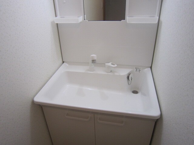 物件内観写真9　(洗面)