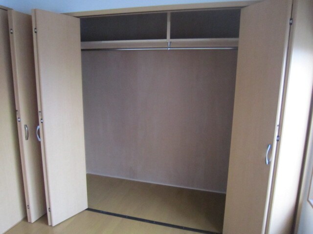 物件内観写真13　(収納)