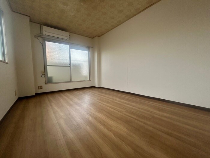 物件内観写真13　(居室)