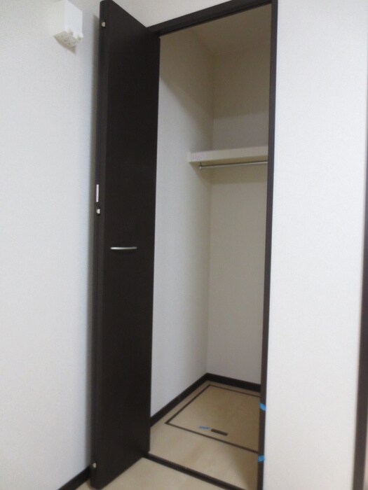 物件内観写真11　(収納)