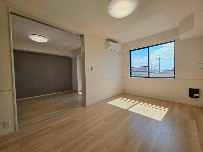 物件内観写真8　(居室)