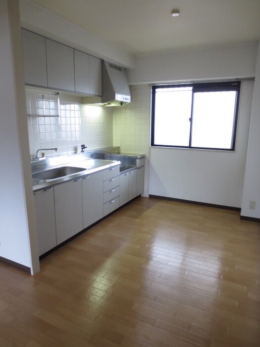 物件内観写真11　(居室)