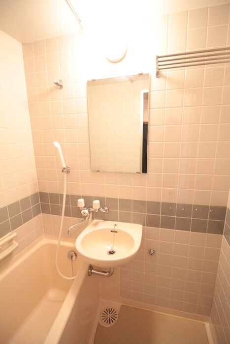 物件内観写真9　(洗面)