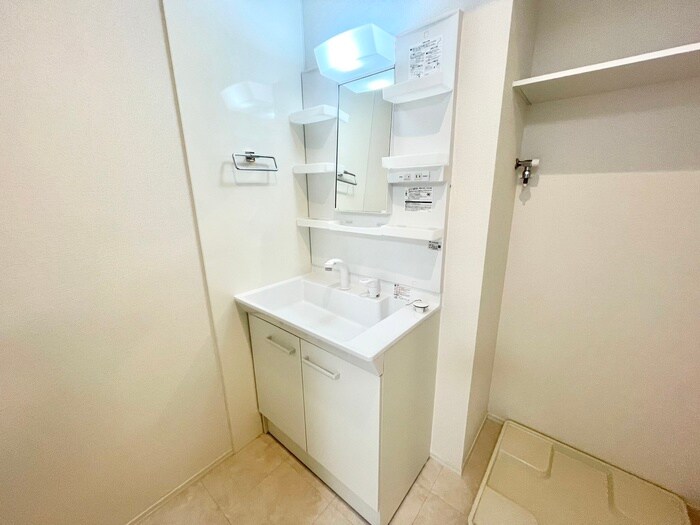 物件内観写真12　(洗面)