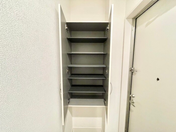 物件内観写真17　(靴箱)