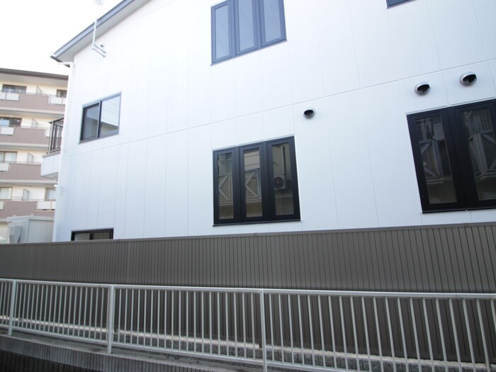 物件内観写真18　(室内からの展望)