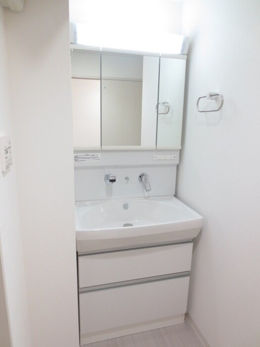 物件内観写真7　(洗面)