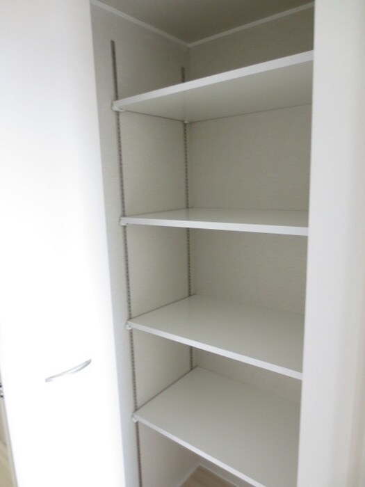 物件内観写真20　(収納)