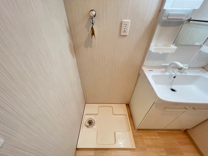 物件内観写真14　(洗濯機置場)