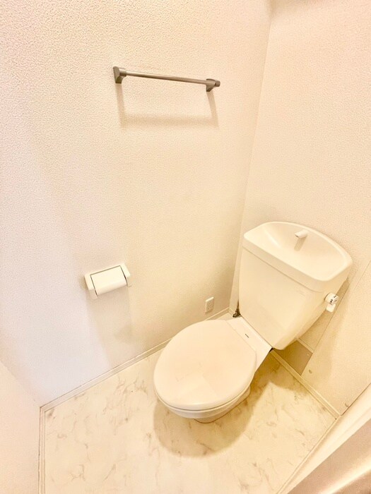 物件内観写真7　(トイレ)