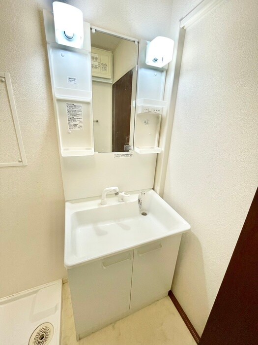 物件内観写真8　(洗面)