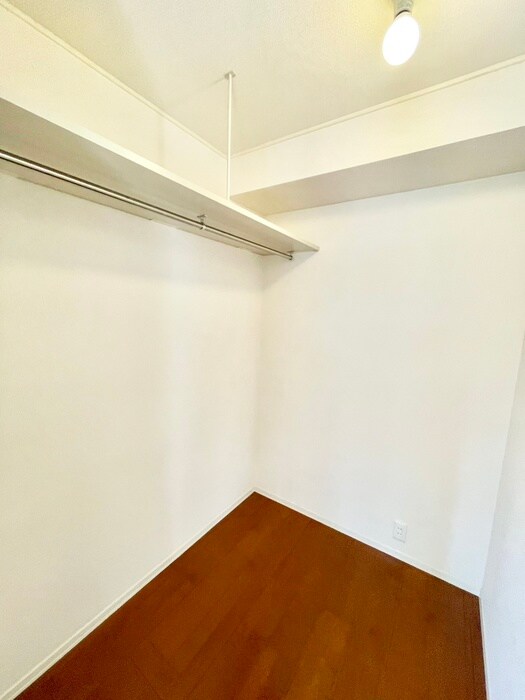 物件内観写真10　(収納)