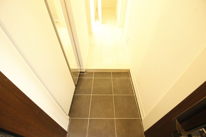 物件内観写真17　(玄関)