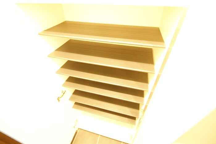 物件内観写真18　(靴箱)