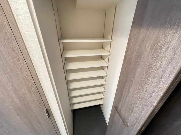 物件内観写真17　(靴箱)