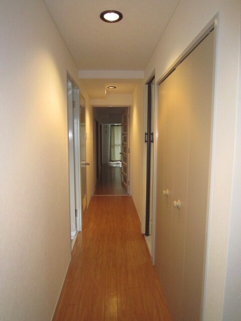 物件内観写真7　(廊下)