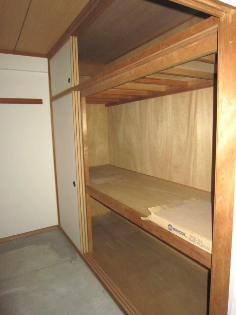 物件内観写真11　(収納)