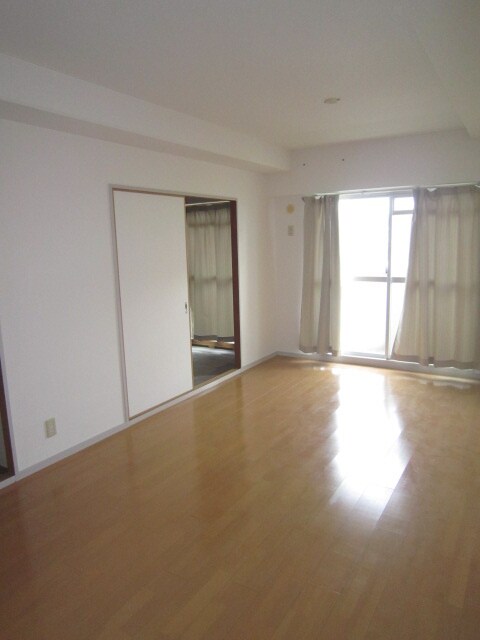 物件内観写真13　(居室)