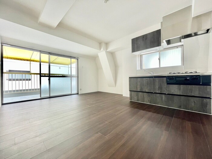 物件内観写真2　(居室)