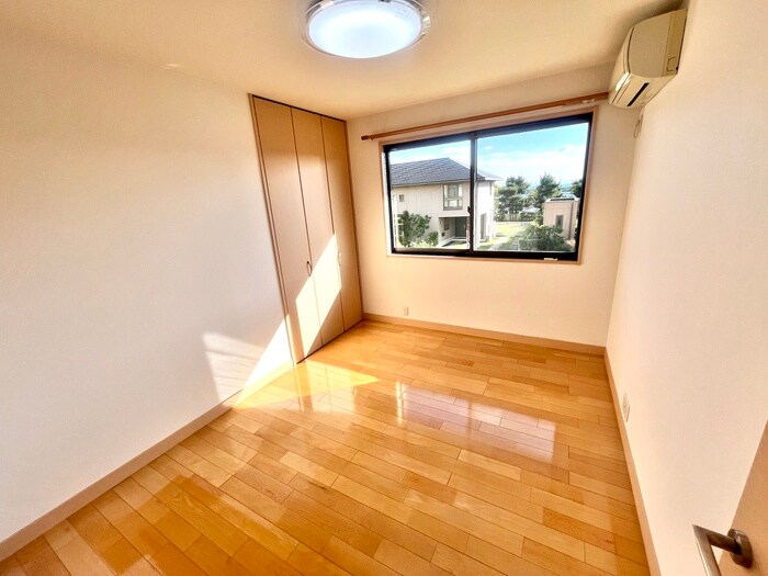 物件内観写真9　(居室)