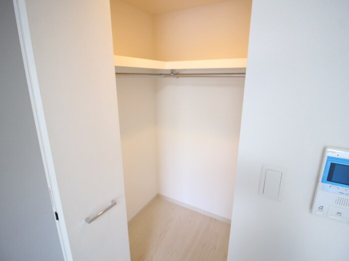 物件内観写真15　(収納)