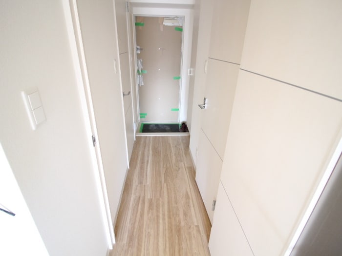 物件内観写真17　(廊下)