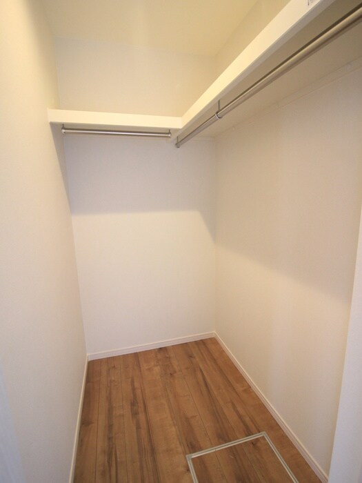 物件内観写真11　(収納)