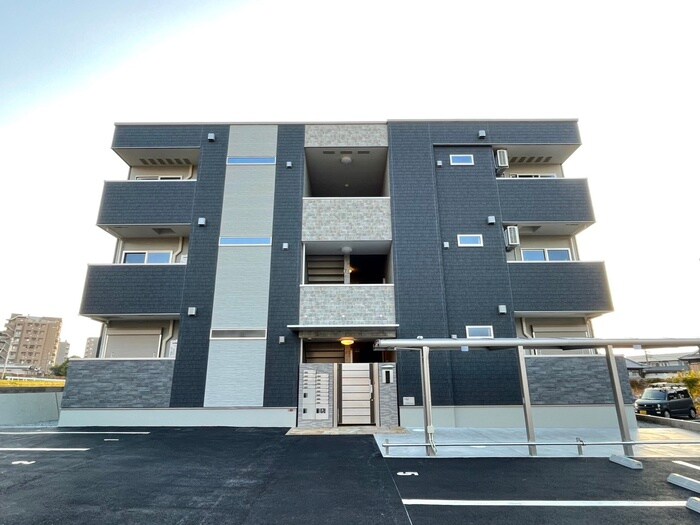 物件外観写真1　(外観写真)