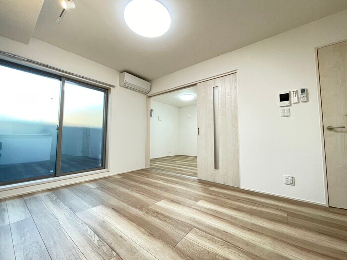 物件内観写真10　(居室)