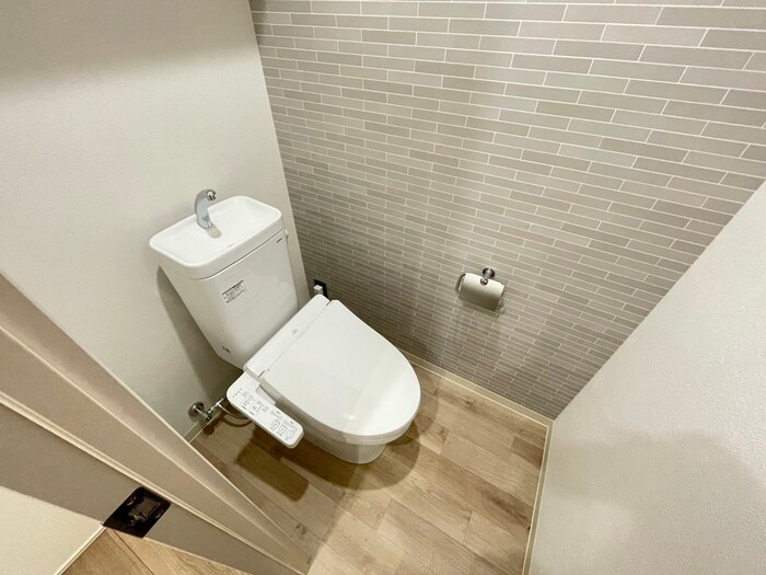 物件内観写真11　(トイレ)