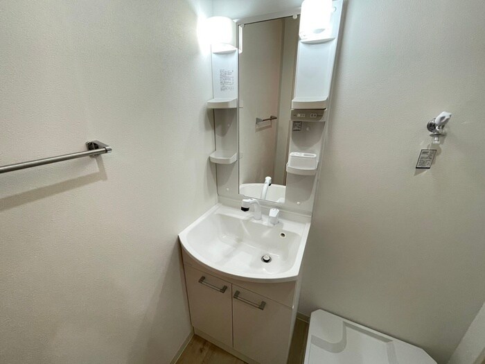 物件内観写真12　(洗面)