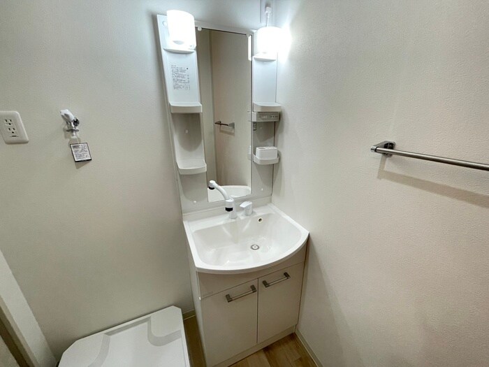 物件内観写真12　(洗面)