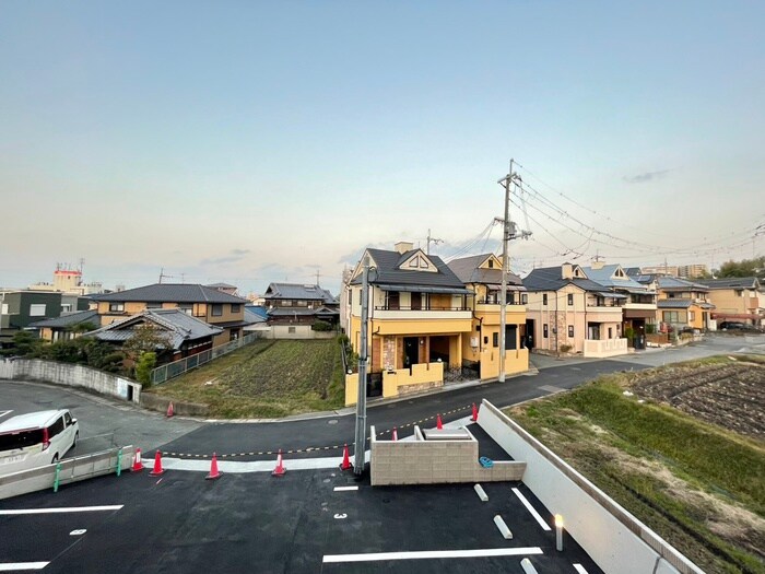 物件内観写真18　(室内からの展望)