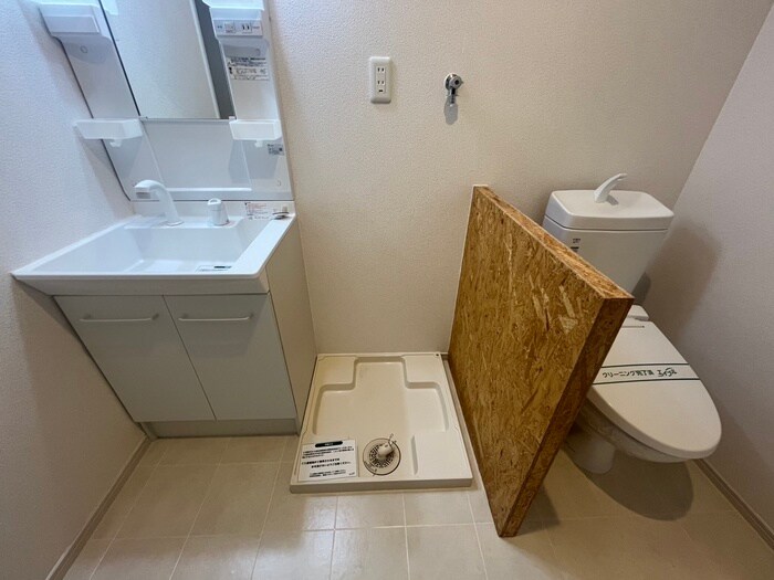 物件内観写真20　(洗濯機置場)