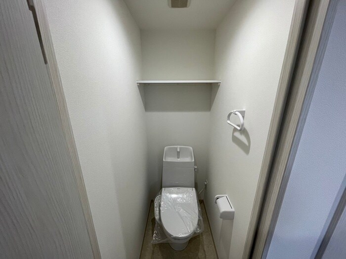 物件内観写真8　(トイレ)