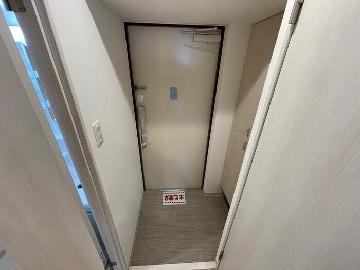 物件内観写真21　(玄関)