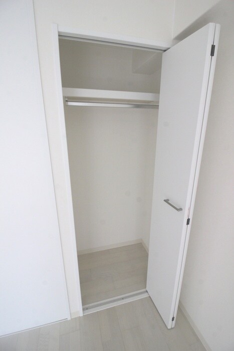 物件内観写真16　(収納)